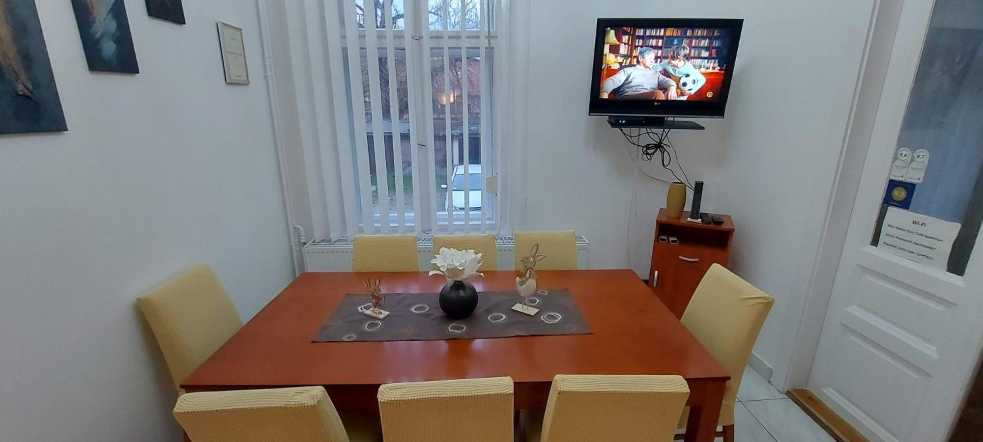 Civis Gold Apartman เดเบรตเซน ภายนอก รูปภาพ